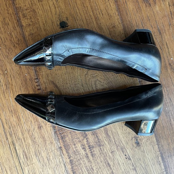 AGL Pyramid Studs block heel pointy toe pump in black leather Womens Size 27 - Picture 6 of 9